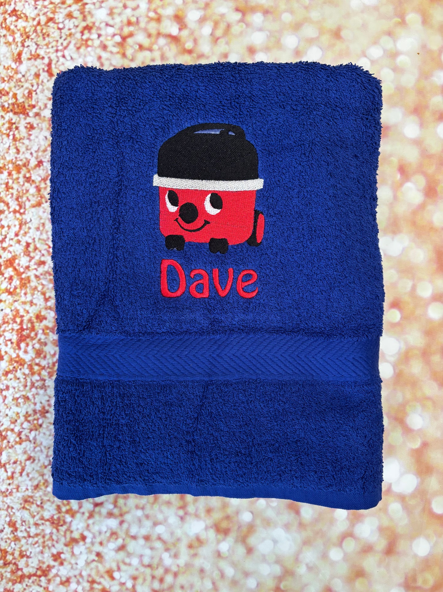 Embroidered personalised swimming or sports towel. Ideal gift // Red hoover