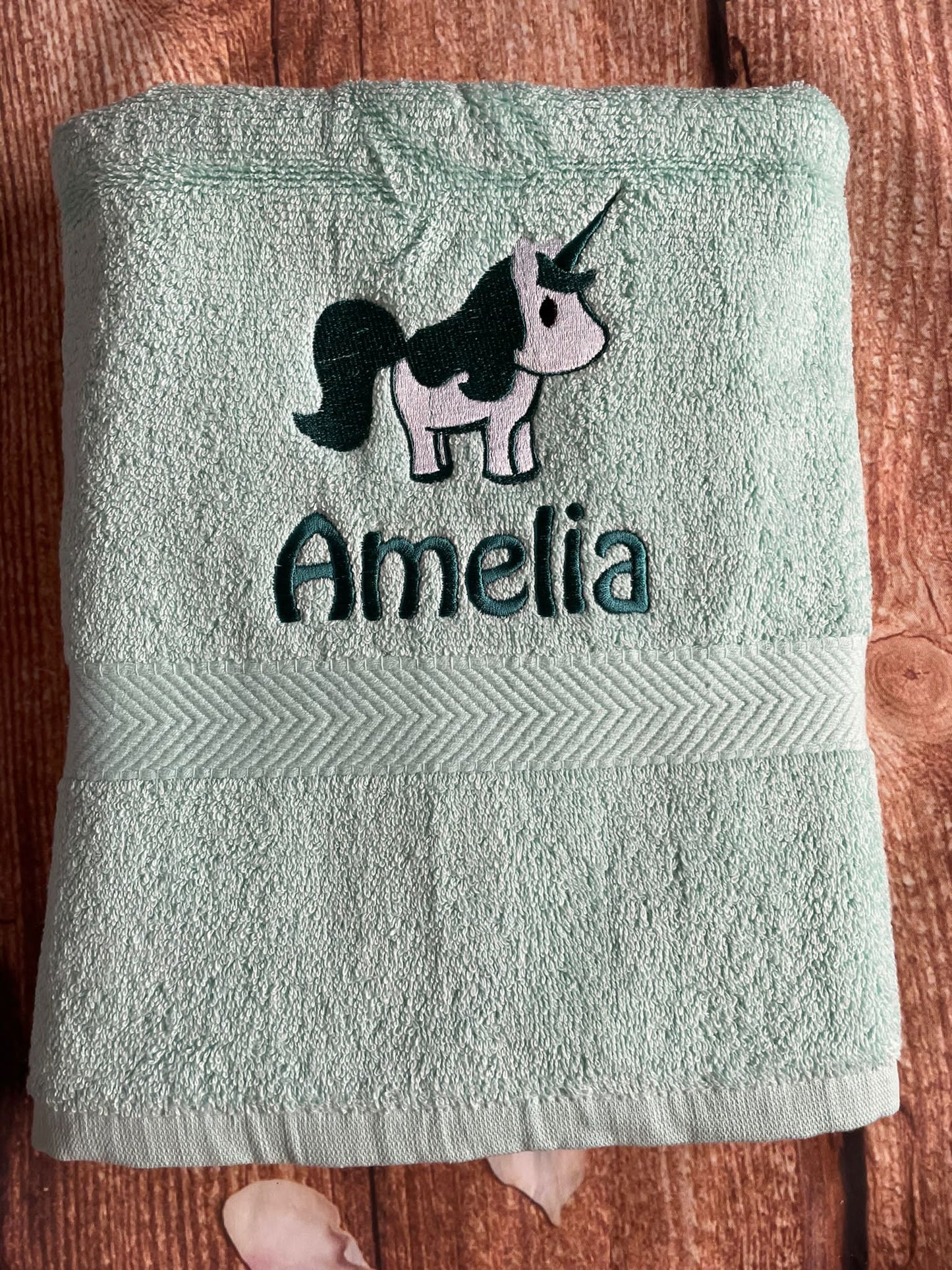 Embroidered personalised swimming or sports towel. Ideal gift // Unicorn